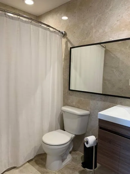 Oasis Stay Ny, 2Br Cozy Home In A 2Family House, 18Min From The City New York 0*,